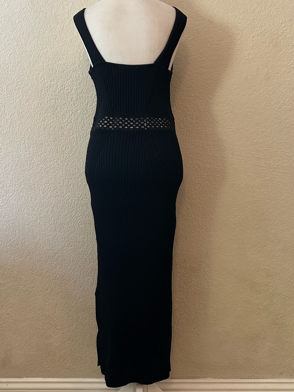 House of Harlow 1960 Crochet Ring Midi Dress - Picture 3 of 5